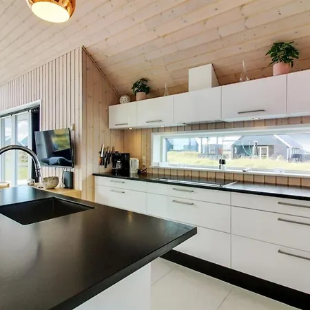 Othinkarl - 100m From The Sea By Interhome Ferienhaus *